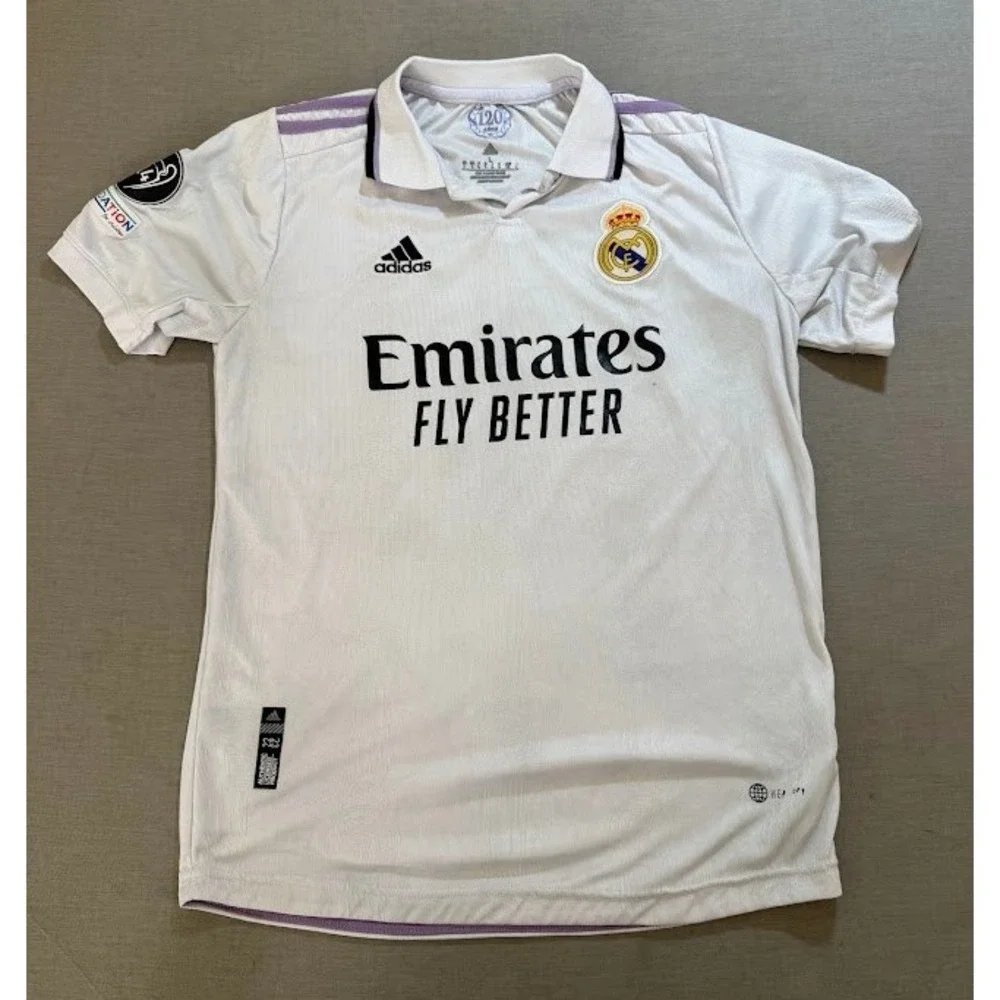 Real Madrid 22/23 120th Anniversary White Adidas‎ Vini Jr #20 Soccer Jersey L